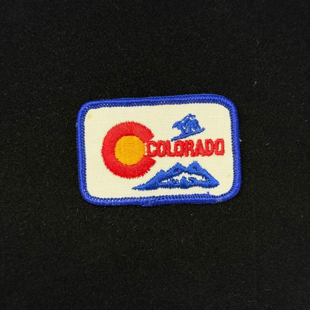 Vintage Colorado Ski Souvenir Patch Mountain Skier State Flag Logo Blue Red